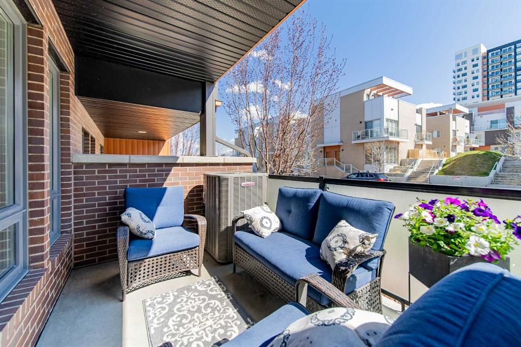 4020 Norford Avenue NW, Calgary — photo 5 of 41
