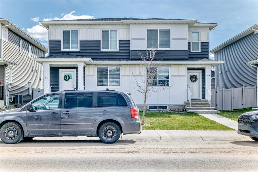 120 CHELSEA Drive, Chestermere — photo 3 of 47