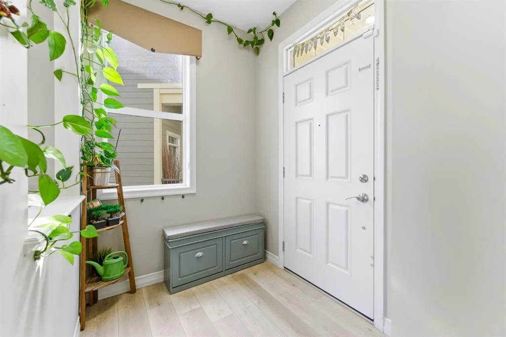 99 Marquis Cove SE, Calgary — photo 4 of 42