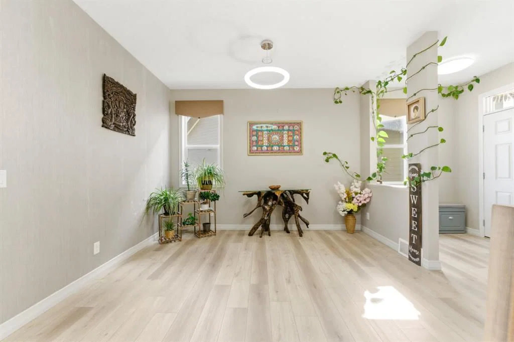 99 Marquis Cove SE, Calgary — photo 5 of 42