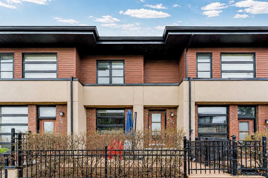 124 Aspen Hills Villas SW, Calgary — photo 2 of 41