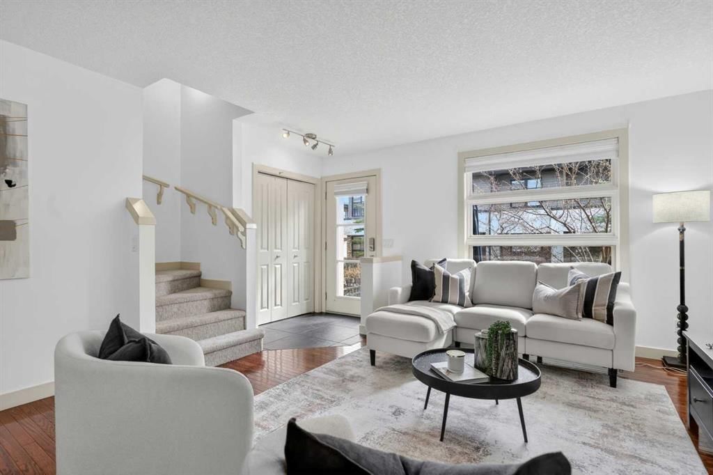 124 Aspen Hills Villas SW, Calgary — photo 5 of 41