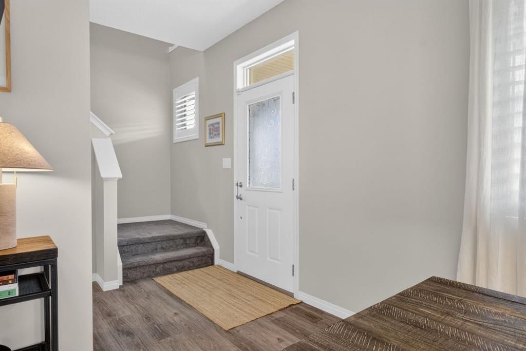 20 Carrington Circle NW, Calgary — photo 3 of 47