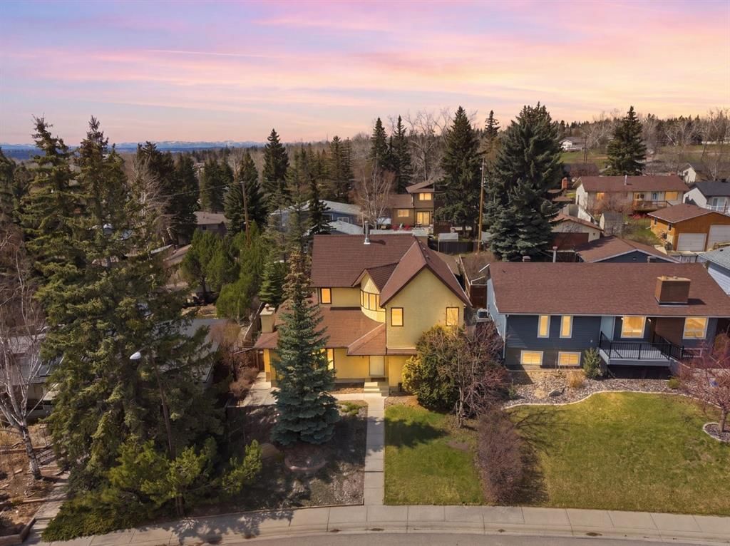 330 Silver Ridge Crescent NW, Calgary — photo 2 of 42