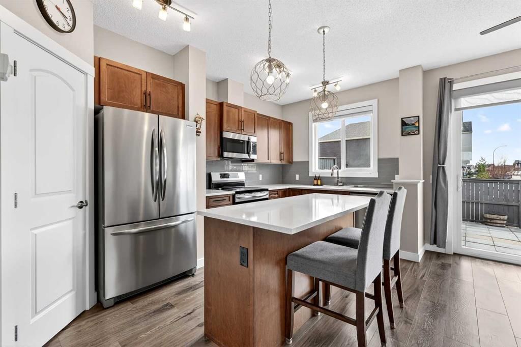305 Seton Circle SE, Calgary — photo 3 of 26