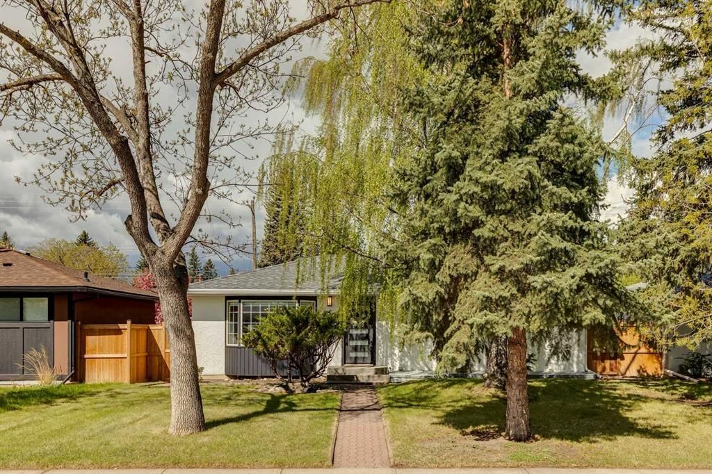 175 Havenhurst Crescent SW, Calgary — photo 4 of 50