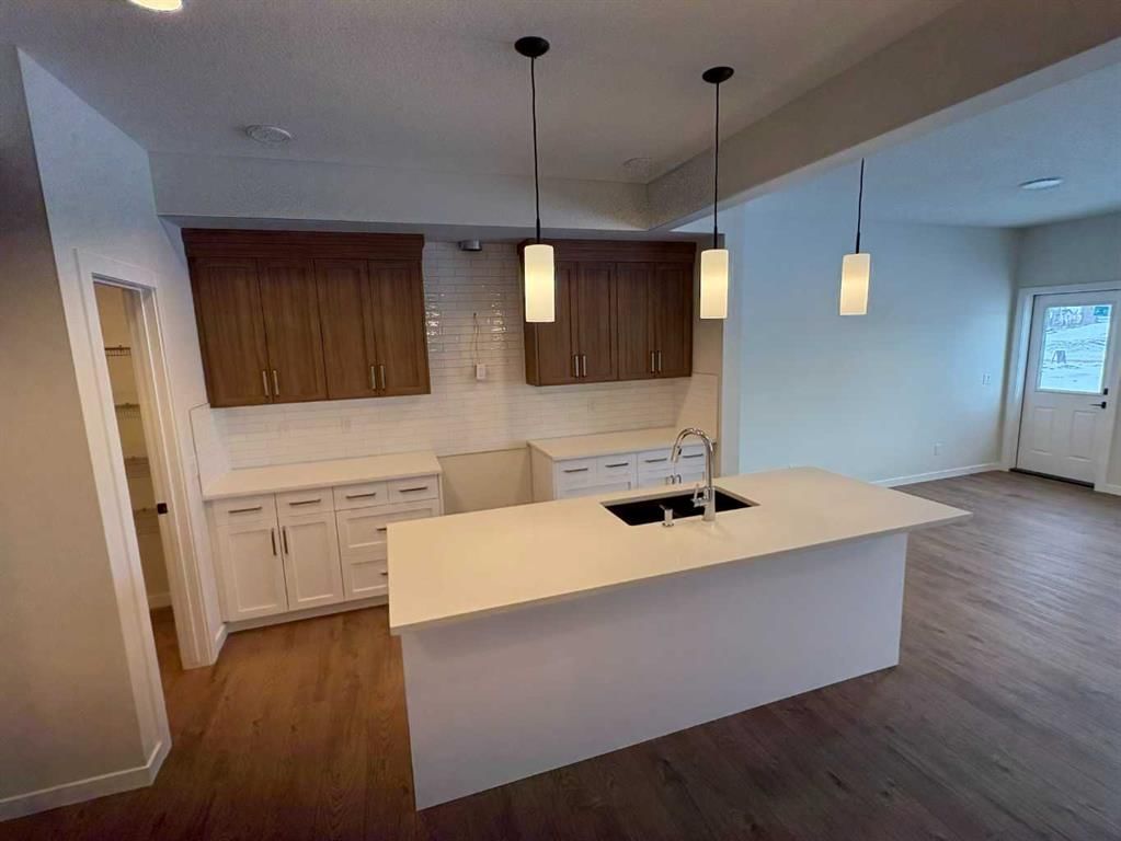 19 Legacy Glen Heights SE, Calgary — photo 3 of 37