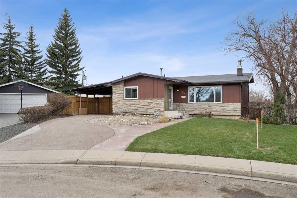 214 Springwood Place SW, Calgary — main listing photo