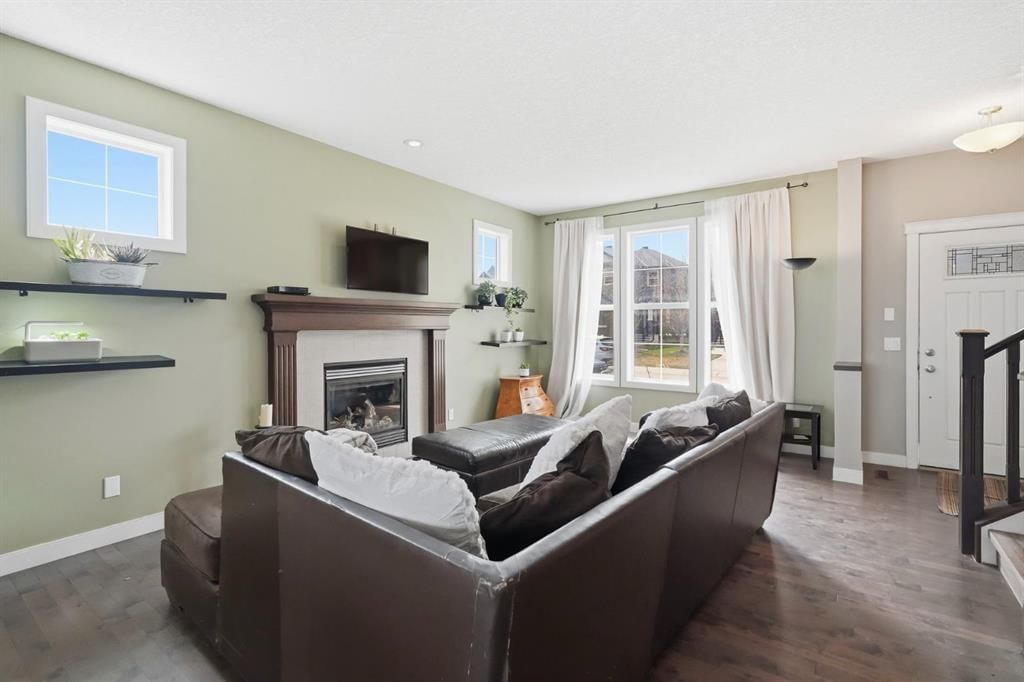 42 Sage Hill Green NW, Calgary — photo 5 of 36