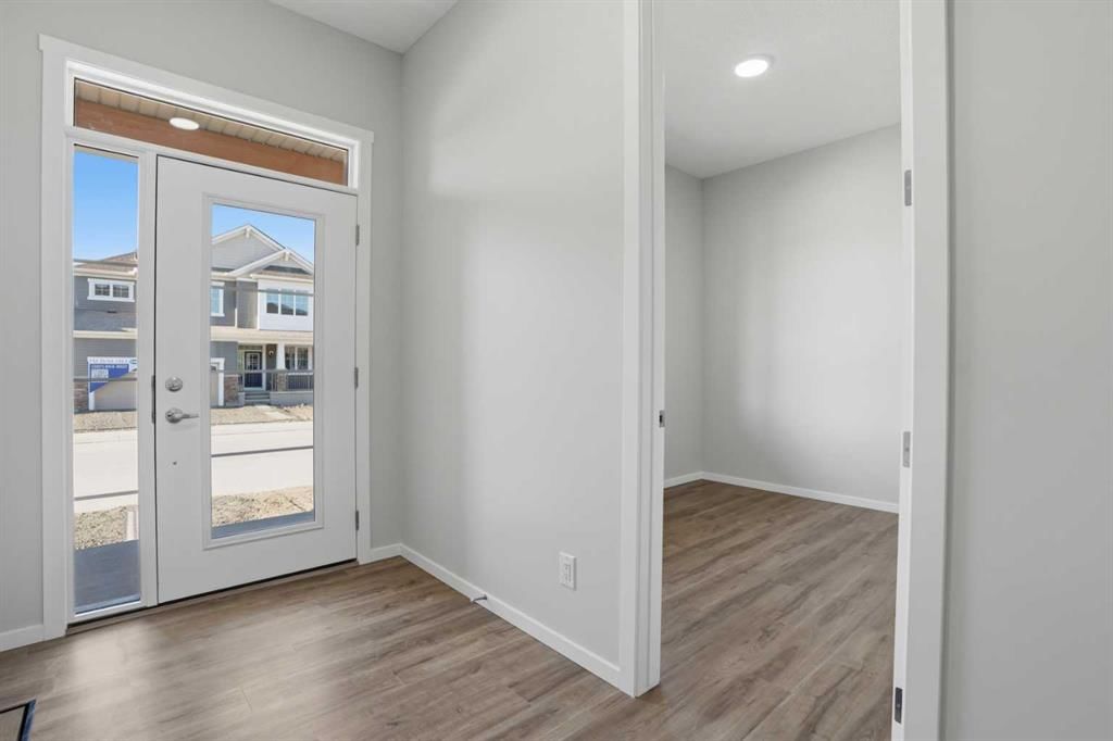 71 Carringwood Rise NW, Calgary — photo 4 of 38