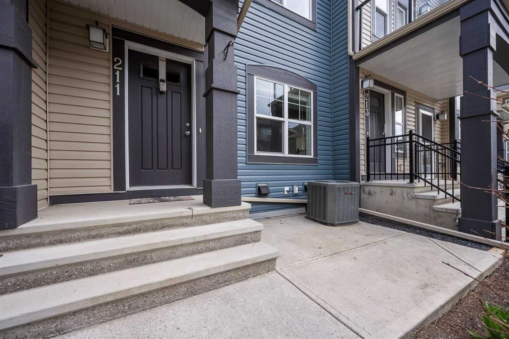 211 Mckenzie Towne Square SE, Calgary — photo 4 of 42
