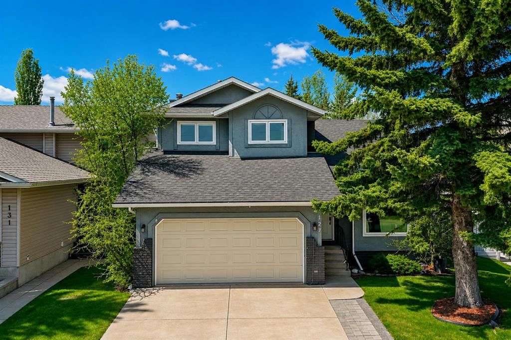 127 Mckerrell Way SE, Calgary — main listing photo