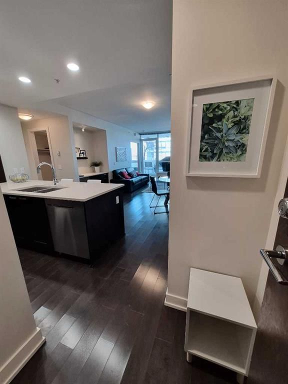 722, 222 Riverfront Avenue SW, Calgary — photo 4 of 15