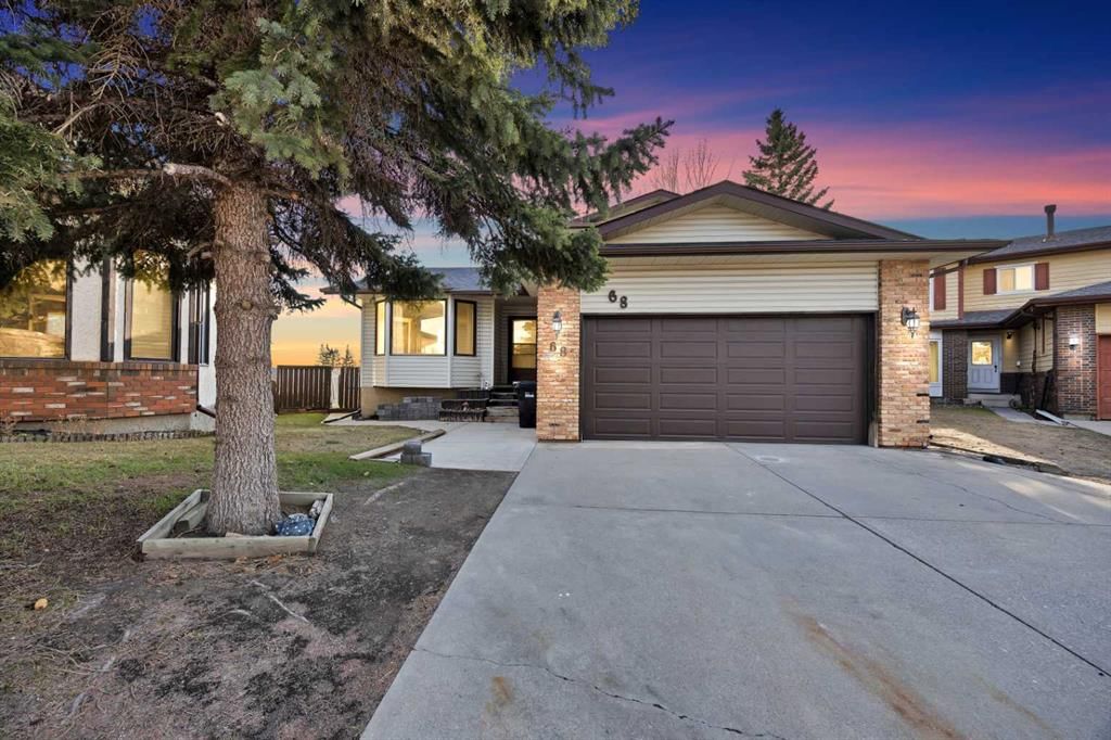 68 Hawkfield Crescent NW, Calgary — main listing photo