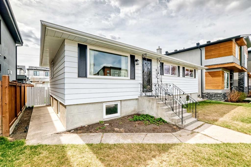 815 20a Avenue NE, Calgary — photo 2 of 43