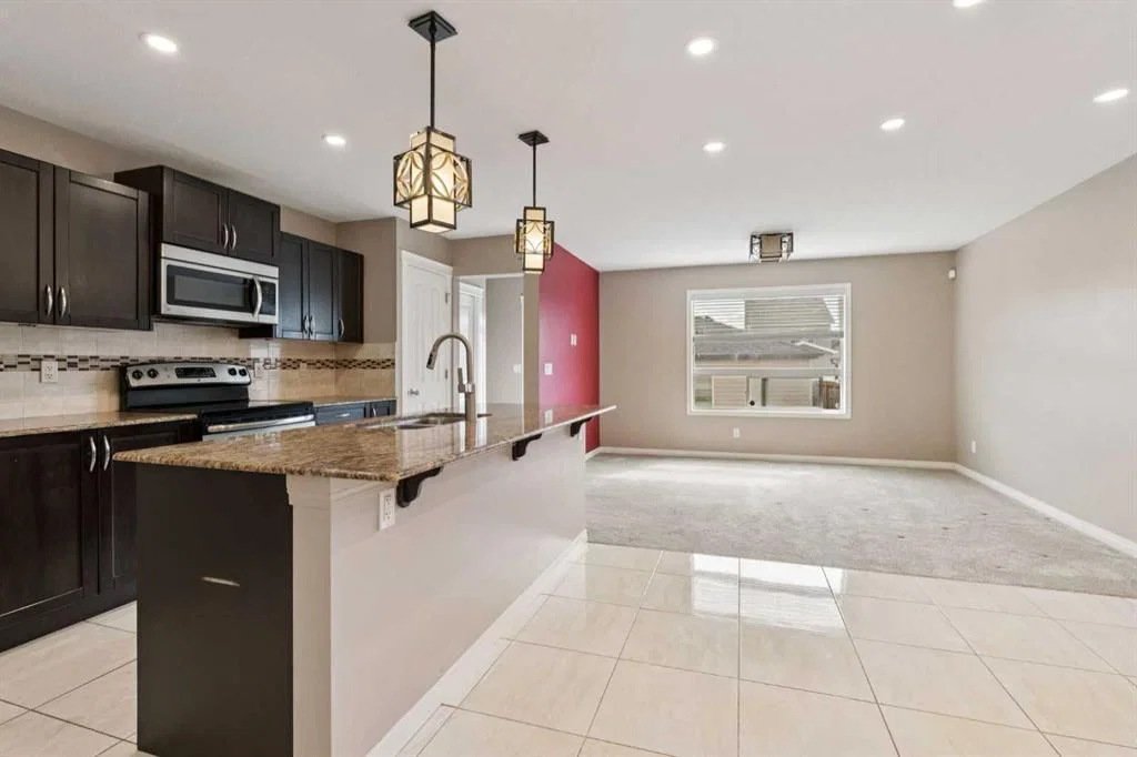 74 Skyview Point Green NE, Calgary — photo 5 of 31