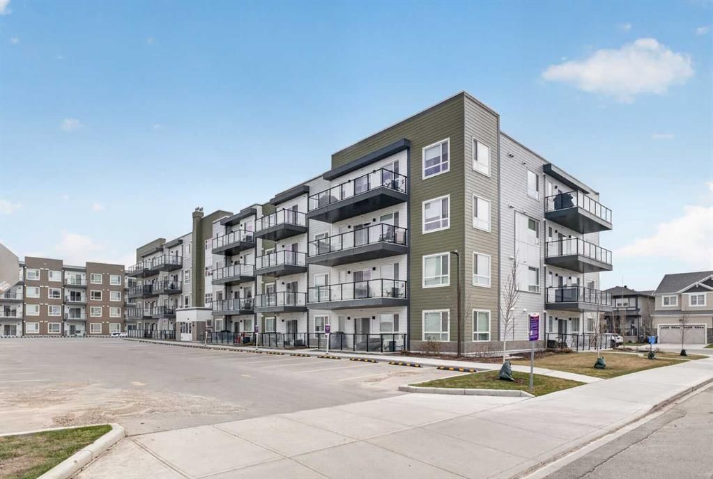 1206, 33 Carringham Gate NW, Calgary — main listing photo