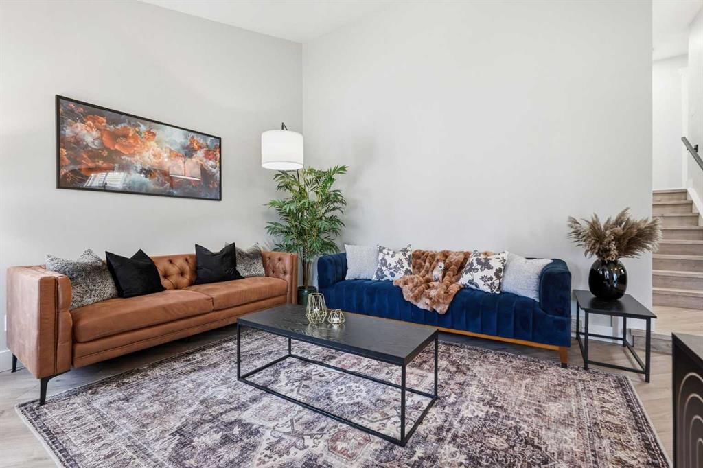 71 Woodfield Drive SW, Calgary — photo 4 of 50