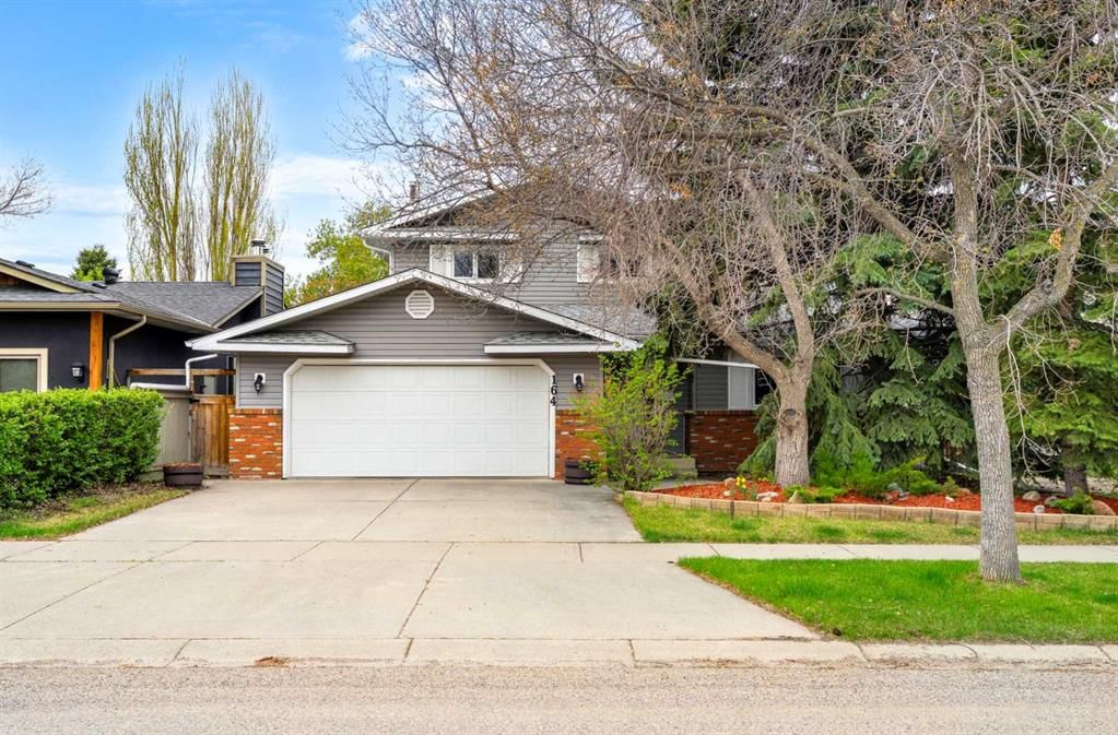 164 Sun Valley Drive SE, Calgary — main listing photo