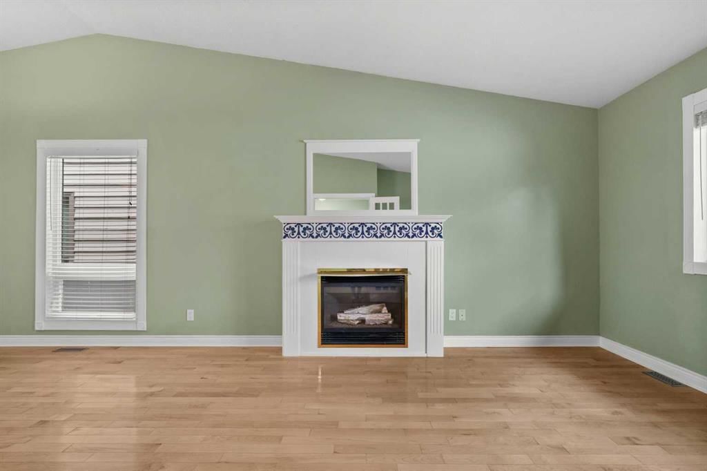 164 Sun Valley Drive SE, Calgary — photo 5 of 50