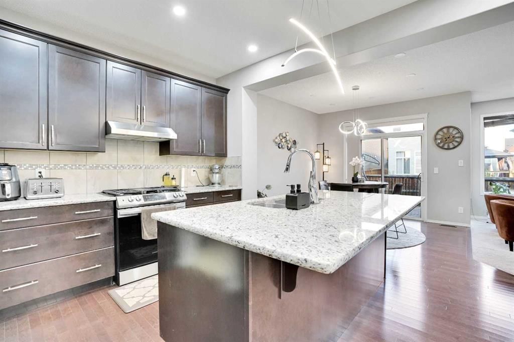 124 Skyview Shores Road NE, Calgary — photo 5 of 36