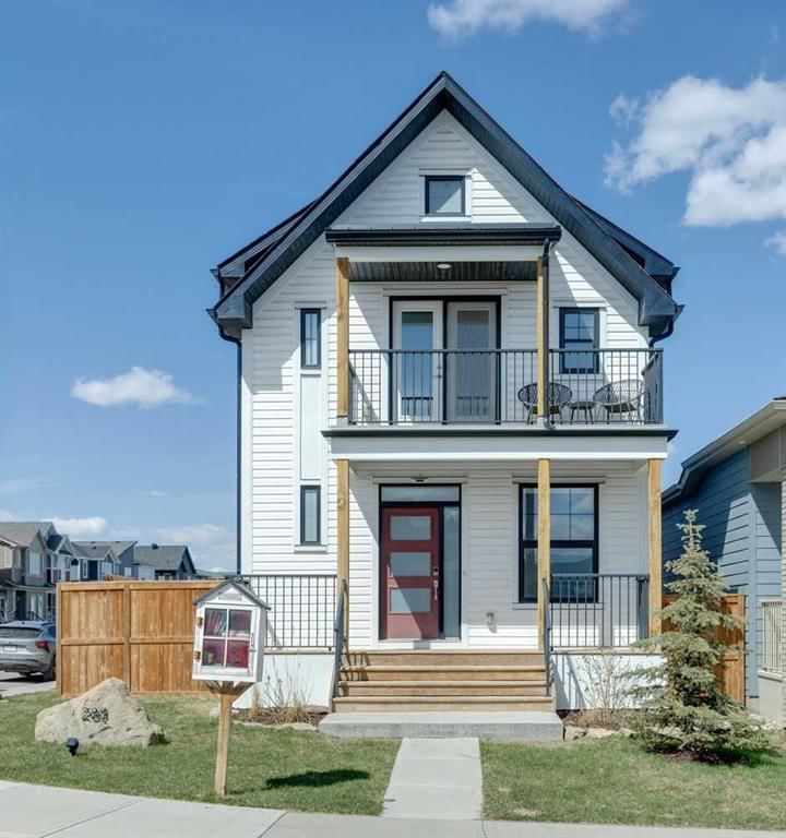 288 Lucas Avenue, Calgary — main listing photo