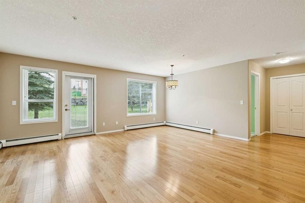 120, 550 Prominence Rise SW, Calgary — photo 4 of 31