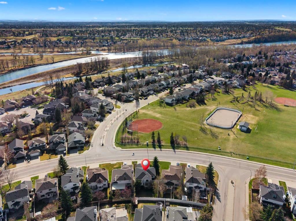 48 Douglas Park Boulevard SE, Calgary — photo 2 of 48
