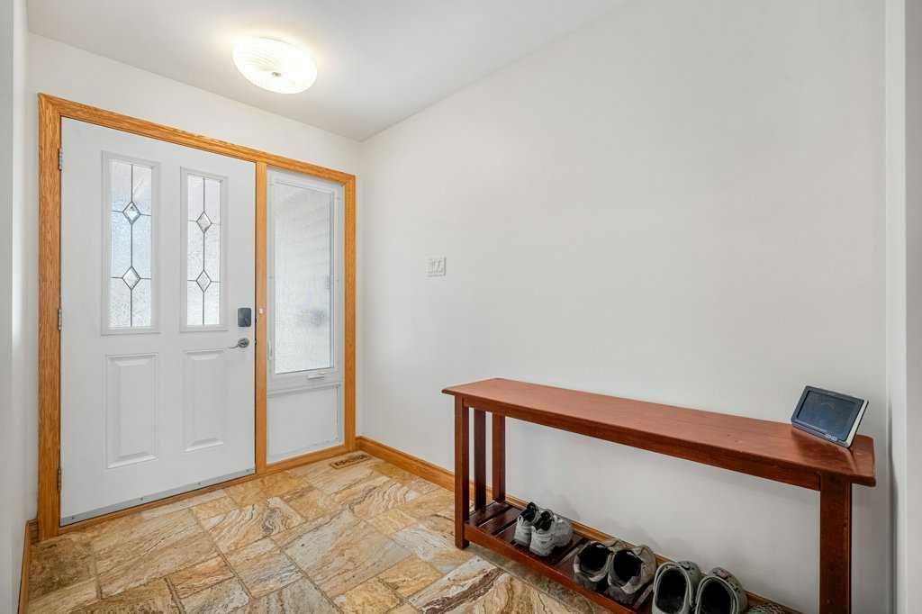 6108 Dalcastle Link NW, Calgary — photo 2 of 50