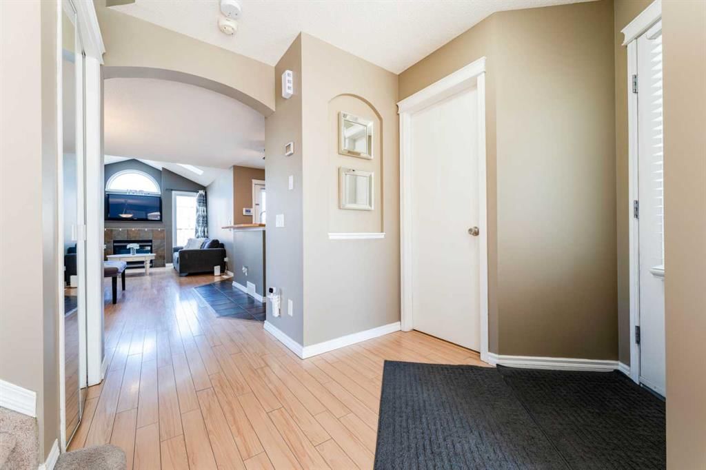 140 Prestwick Avenue SE, Calgary — photo 3 of 50