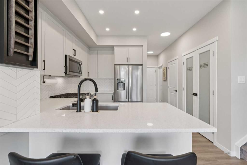 79 Magnolia Heath SE, Calgary — photo 5 of 25