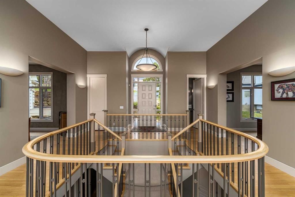 43 Slopes Grove SW, Calgary — photo 4 of 48