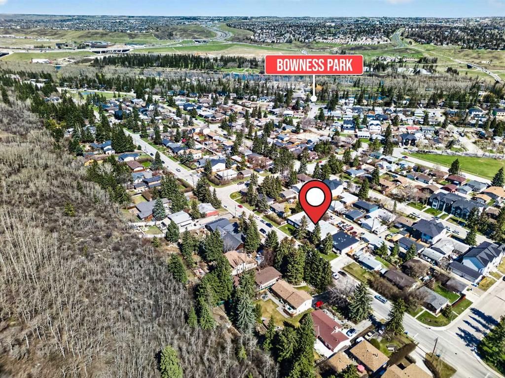 8724 33 Avenue NW, Calgary — photo 4 of 47