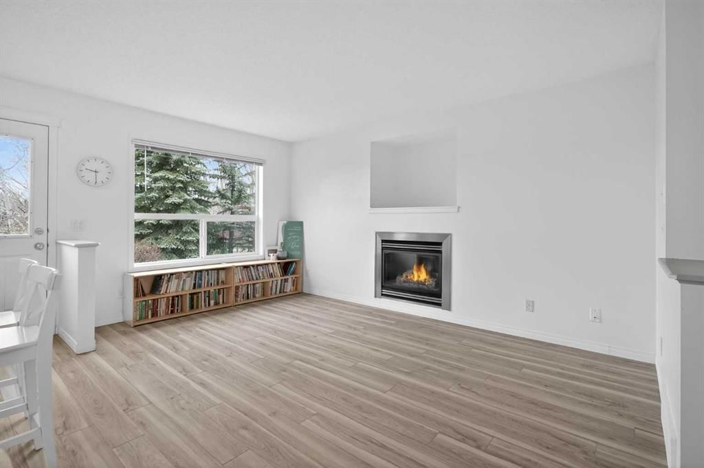 8050 Cougar Ridge Avenue SW, Calgary — photo 4 of 40