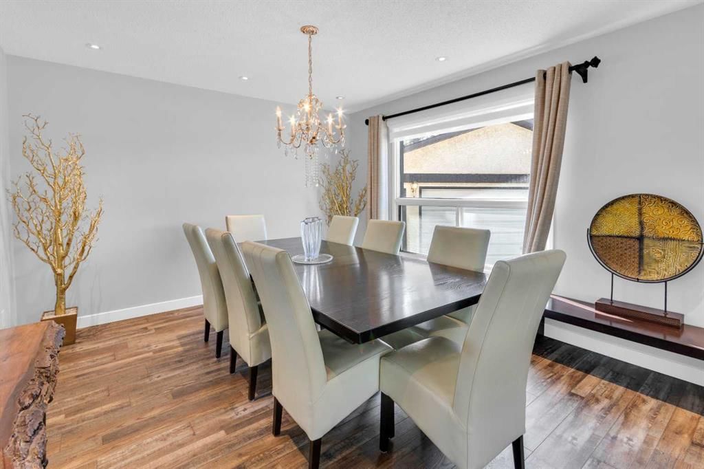 549 Rundleville Place NE, Calgary — photo 5 of 26