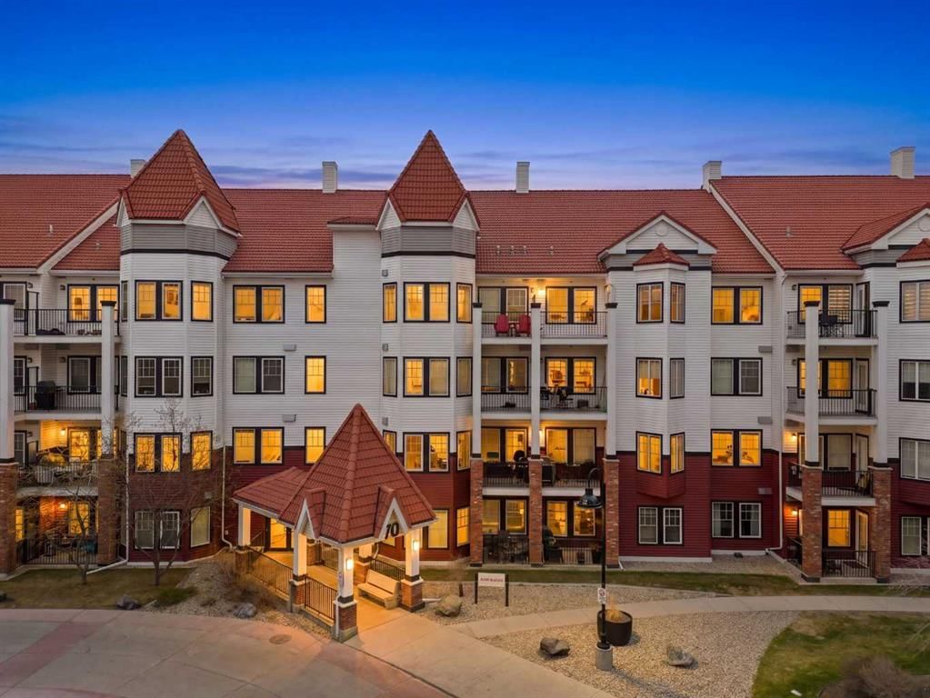 306, 70 Royal Oak Plaza NW, Calgary — main listing photo