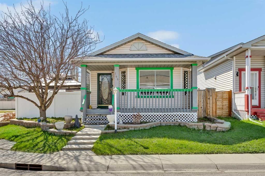 189 Applemead Close SE, Calgary — main listing photo