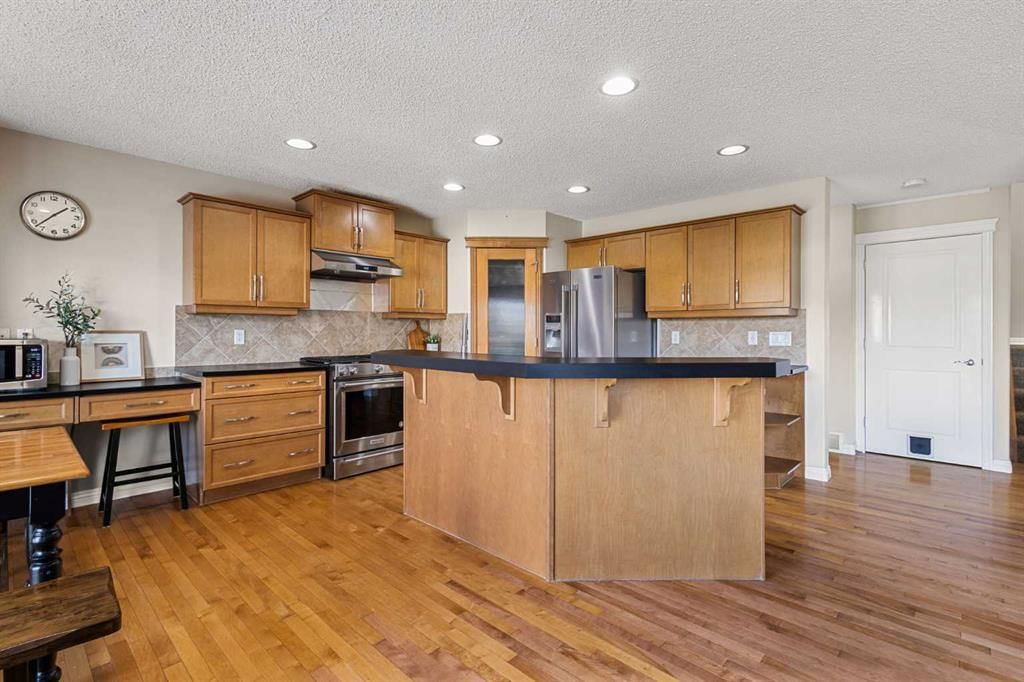 92 Covehaven Terrace NE, Calgary — photo 3 of 39