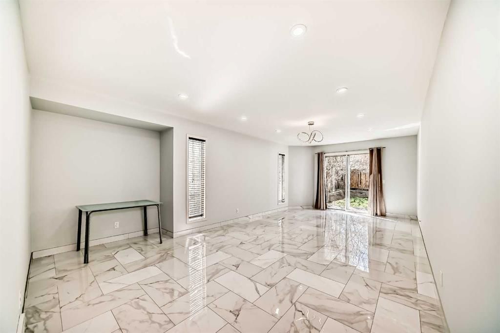 11323 Coventry Boulevard NE, Calgary — photo 4 of 20
