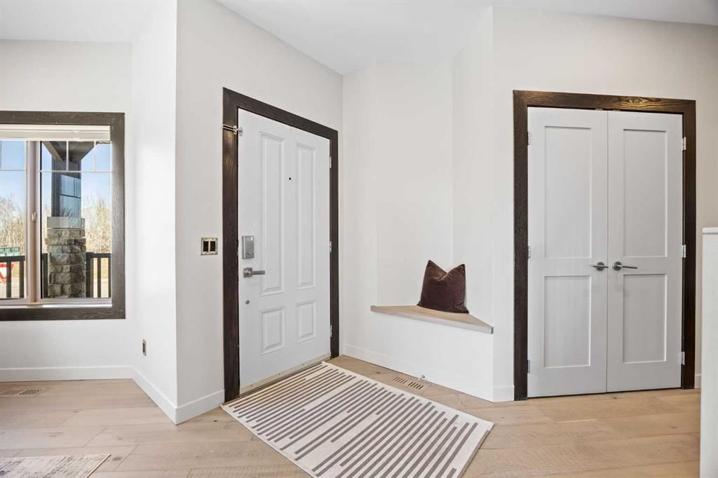 3 Tremblant Point SW, Calgary — photo 4 of 50