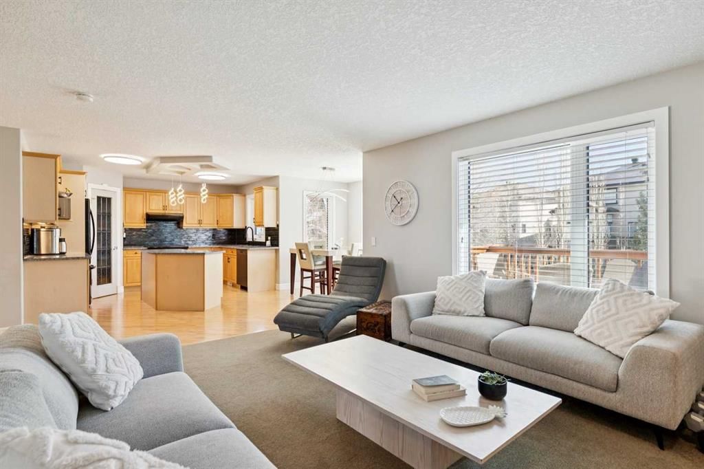 826 Wentworth Place SW, Calgary — photo 4 of 37