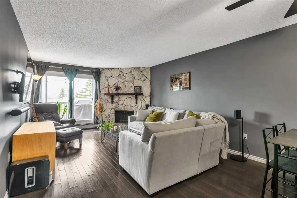 305, 1001 68 Avenue SW, Calgary — photo 3 of 13