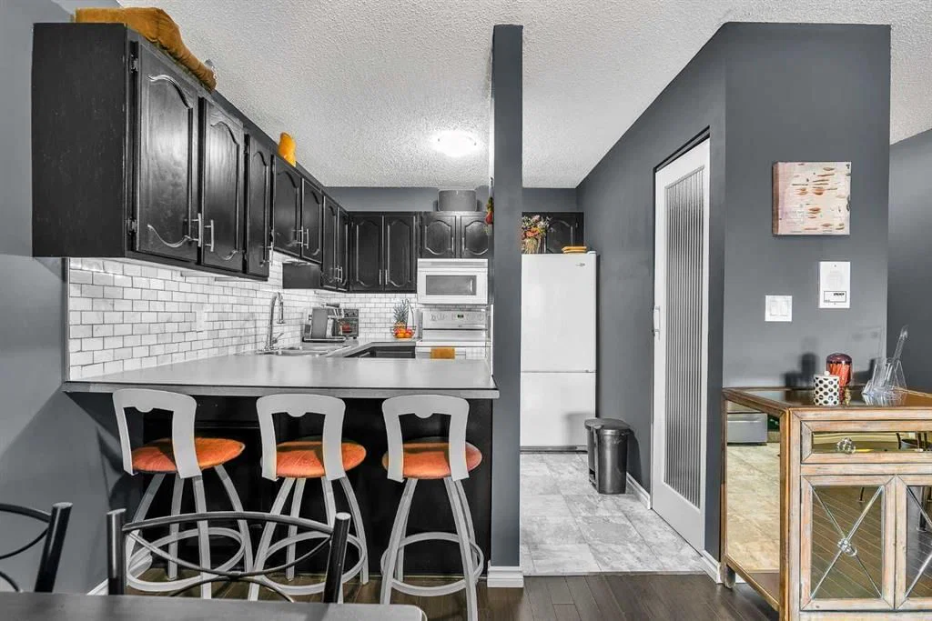 305, 1001 68 Avenue SW, Calgary — photo 5 of 13