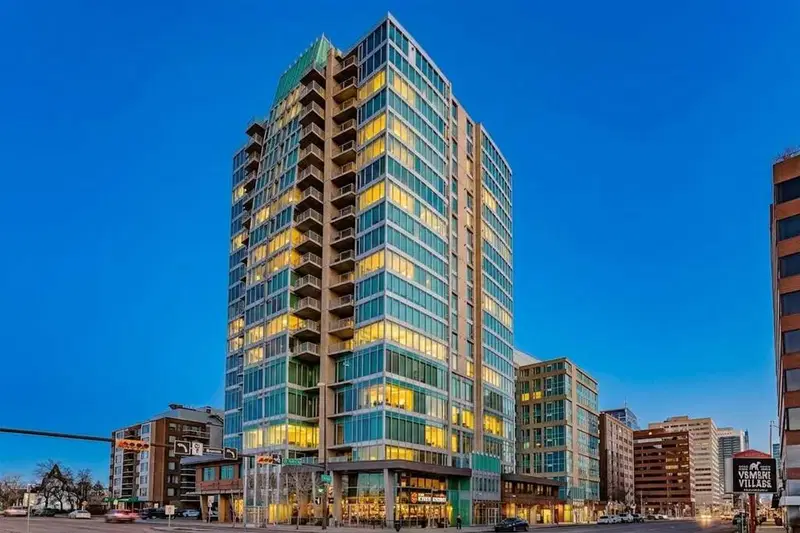 1602, 888 4 Avenue SW, Calgary — main listing photo
