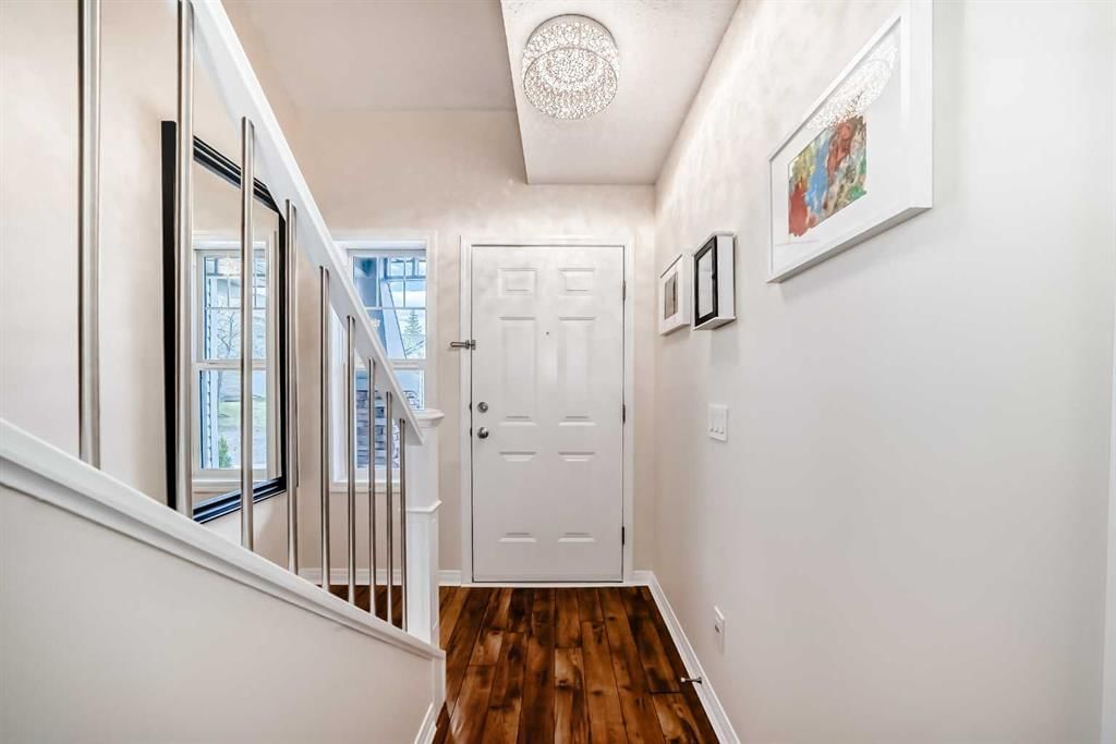 103 Everstone Place SW, Calgary — photo 4 of 40