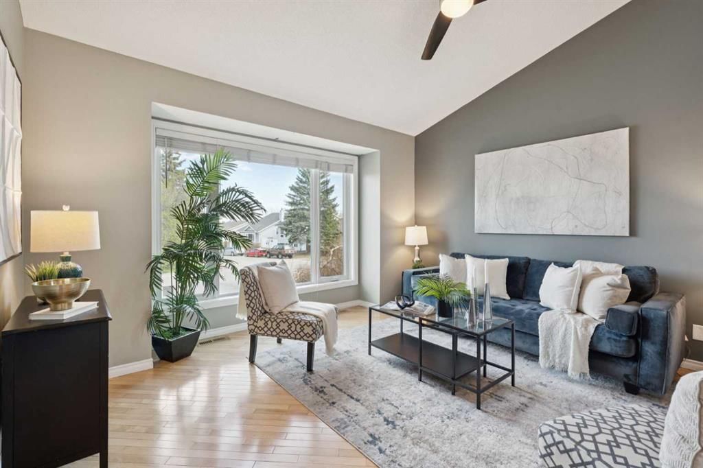 16223 6 Street SW, Calgary — photo 4 of 41