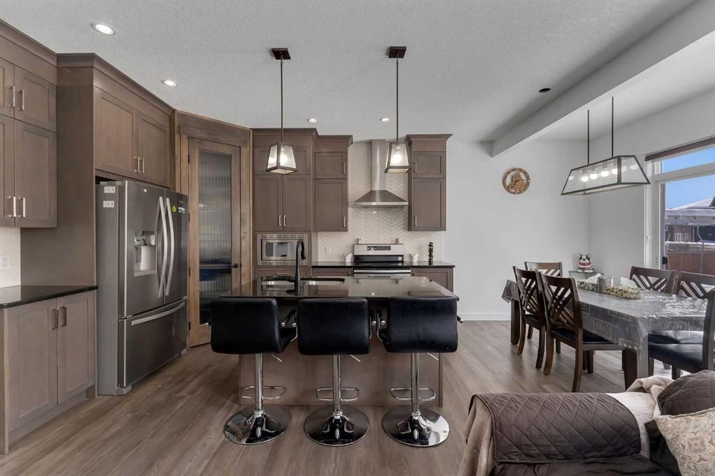 43 Saddlelake Manor NE, Calgary — photo 2 of 32
