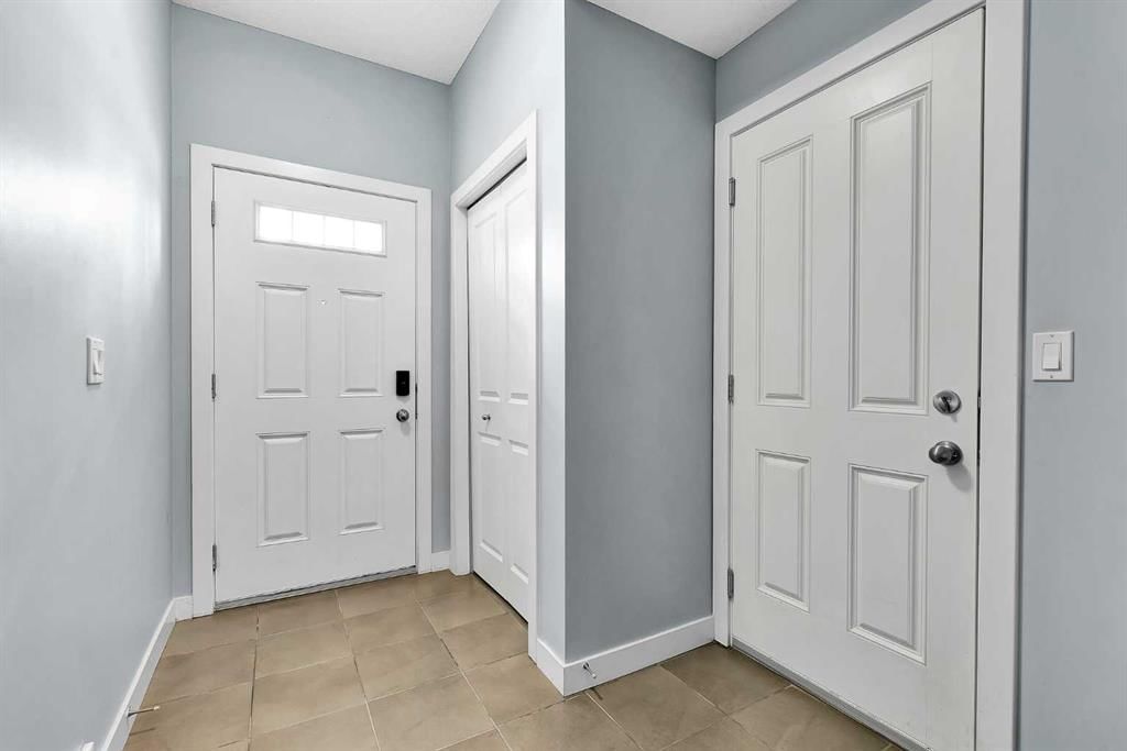 359 Silverado Common SW, Calgary — photo 5 of 43