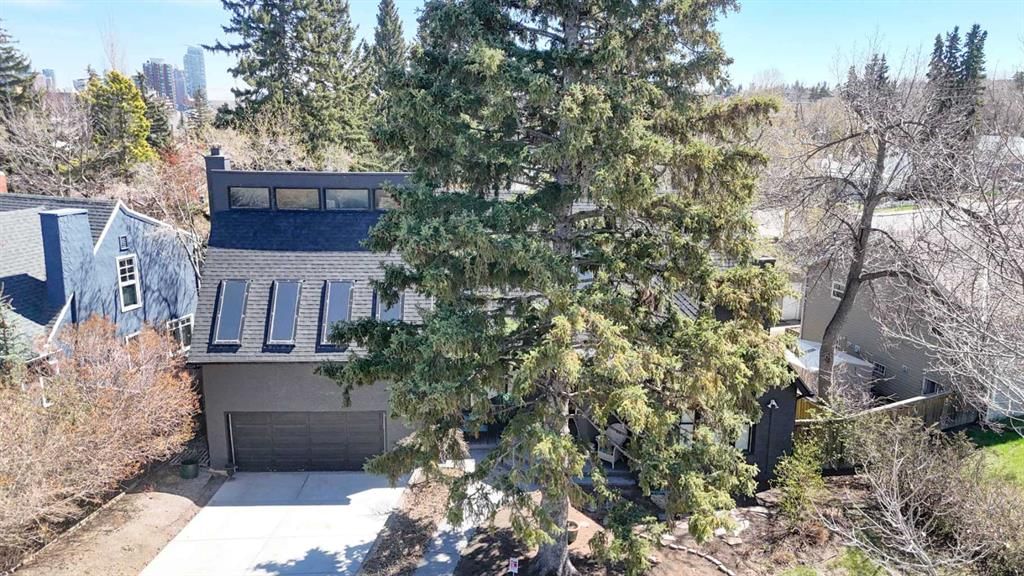 1616 Summer Street SW, Calgary — photo 4 of 47
