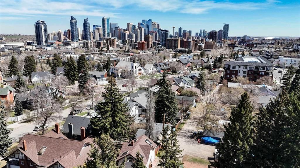 1616 Summer Street SW, Calgary — photo 5 of 47